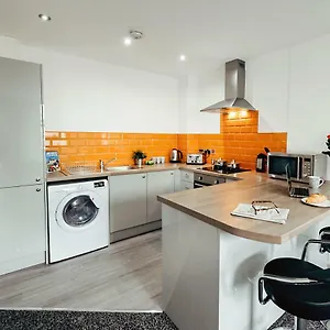 https://halifax-house-one-bedroom-apartment-216.yorkshirehotels.net