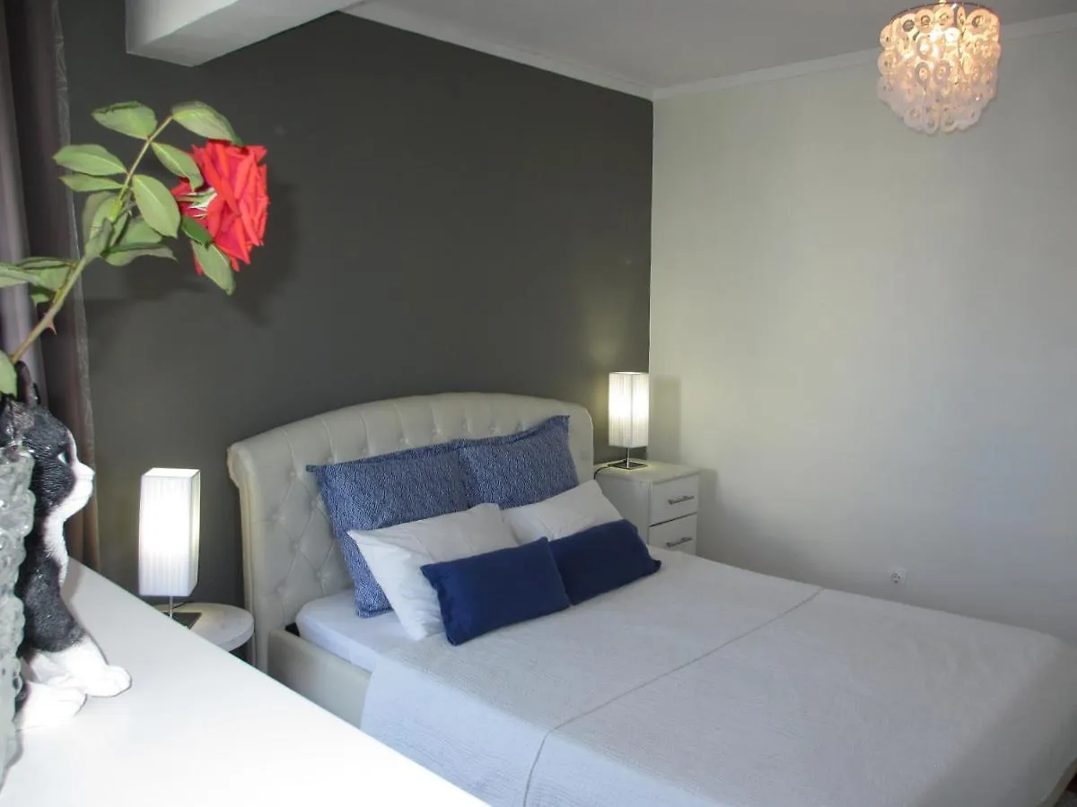 Tranquil Ocean View Apartment Funchal