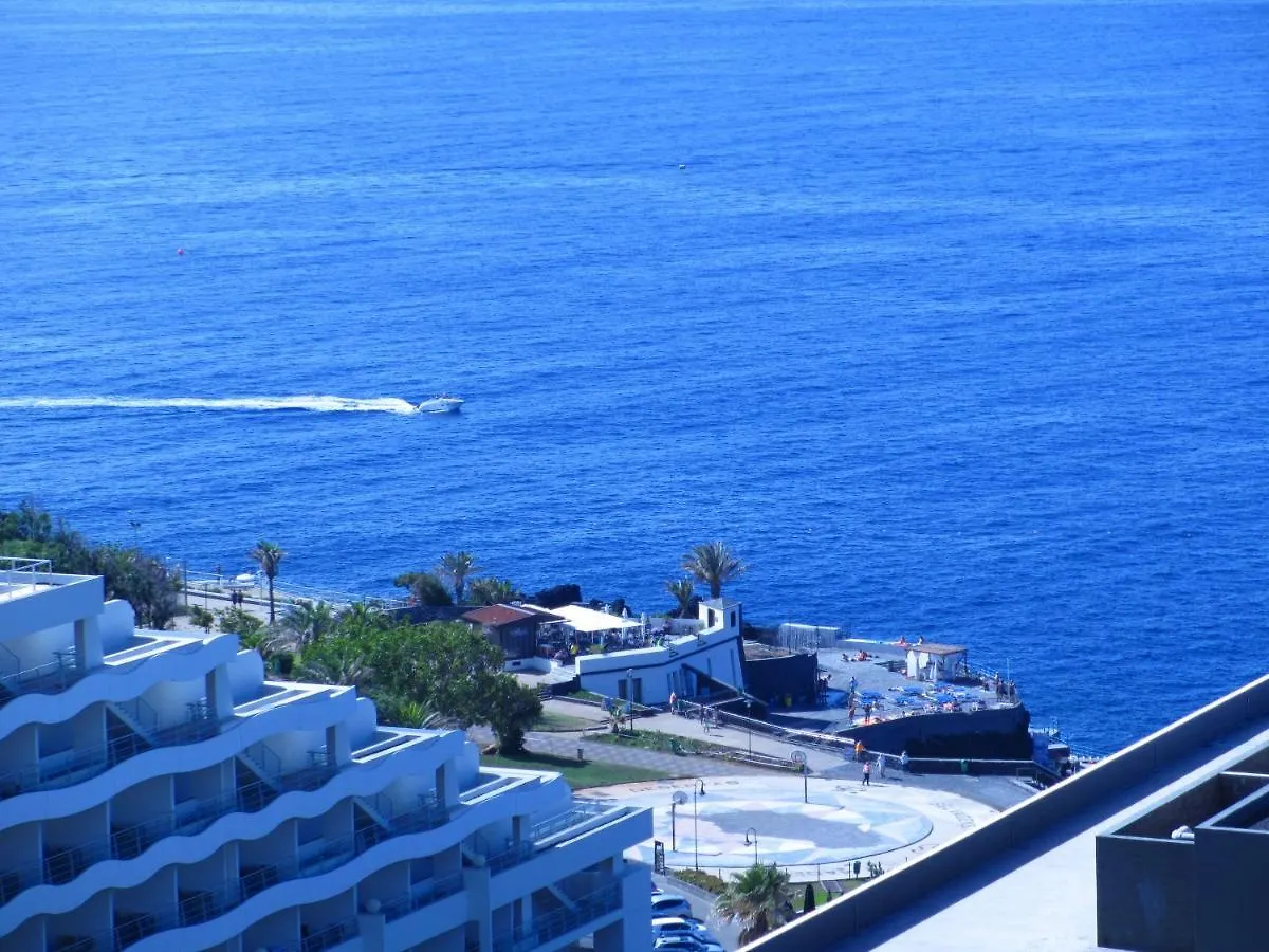 Tranquil Ocean View Apartment Funchal  Funchal (Madeira)